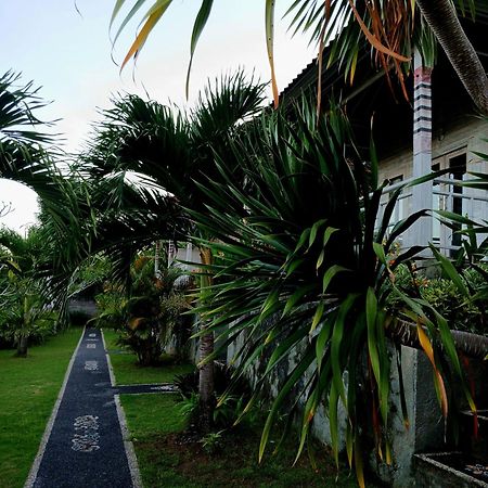 Mesari Hut Lembongan Hotel Exterior foto
